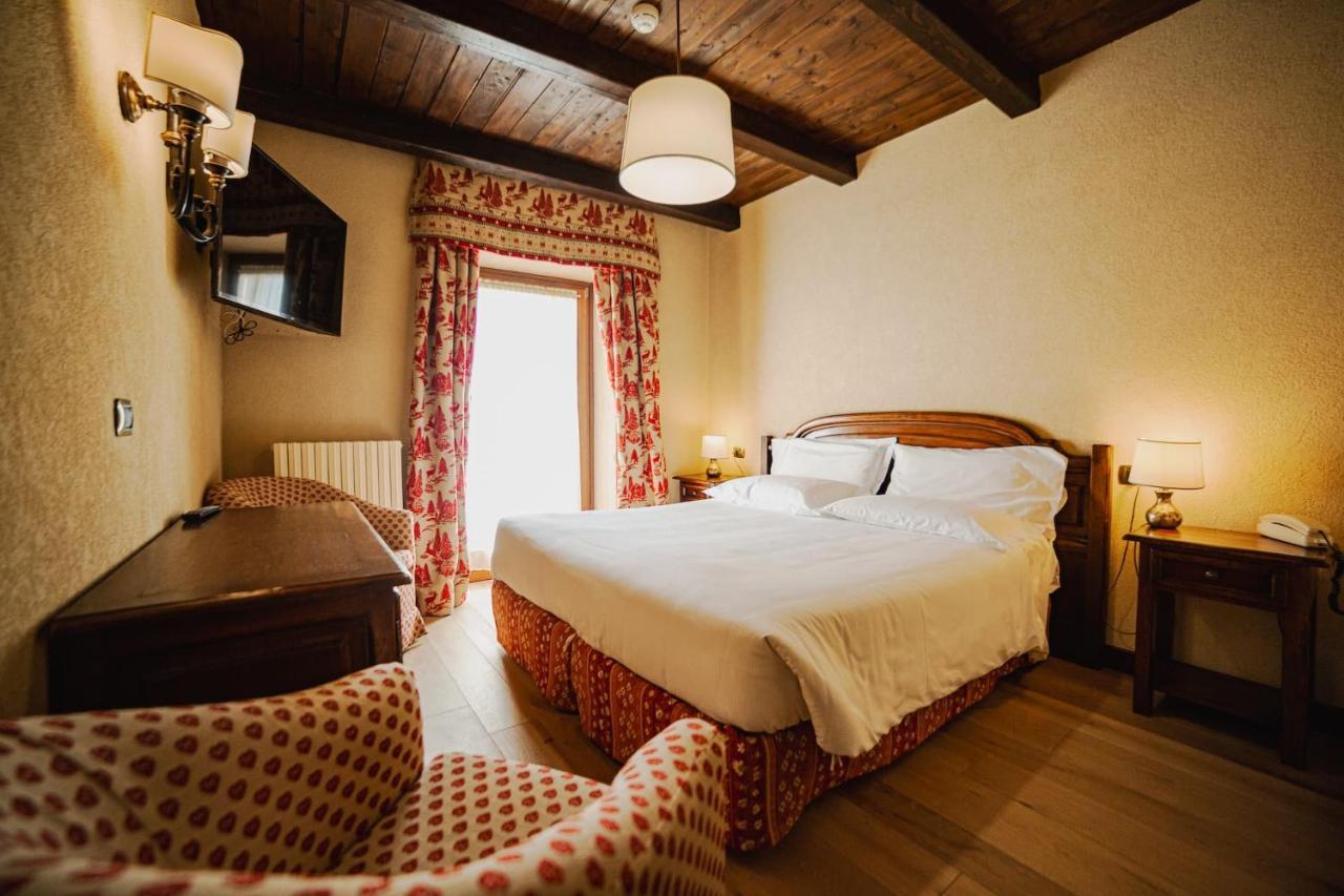 Hotel Jumeaux Breuil-Cervinia Exterior photo