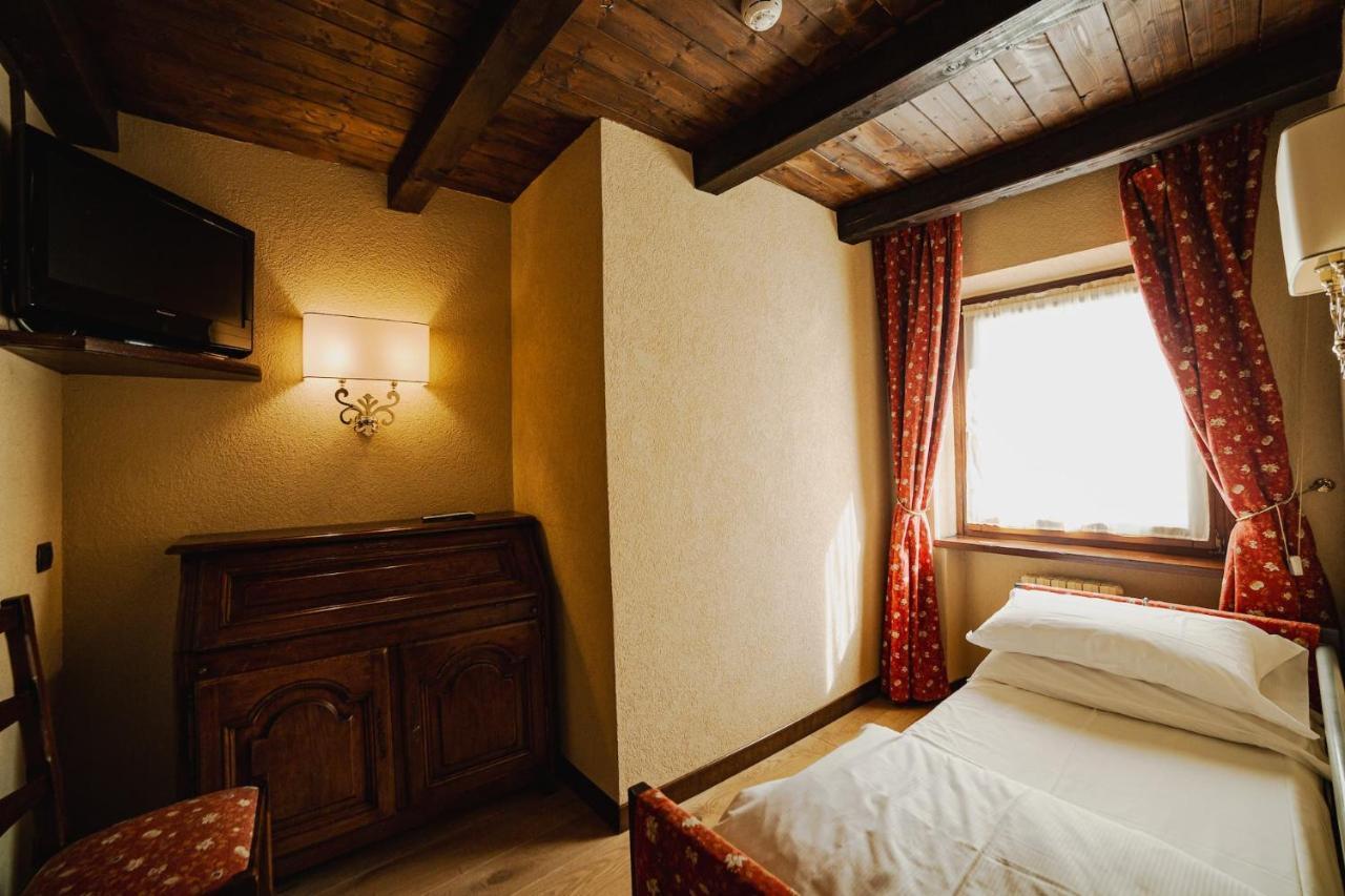 Hotel Jumeaux Breuil-Cervinia Exterior photo